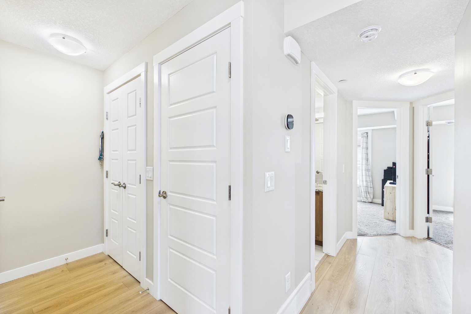 220 Livingston Common NE