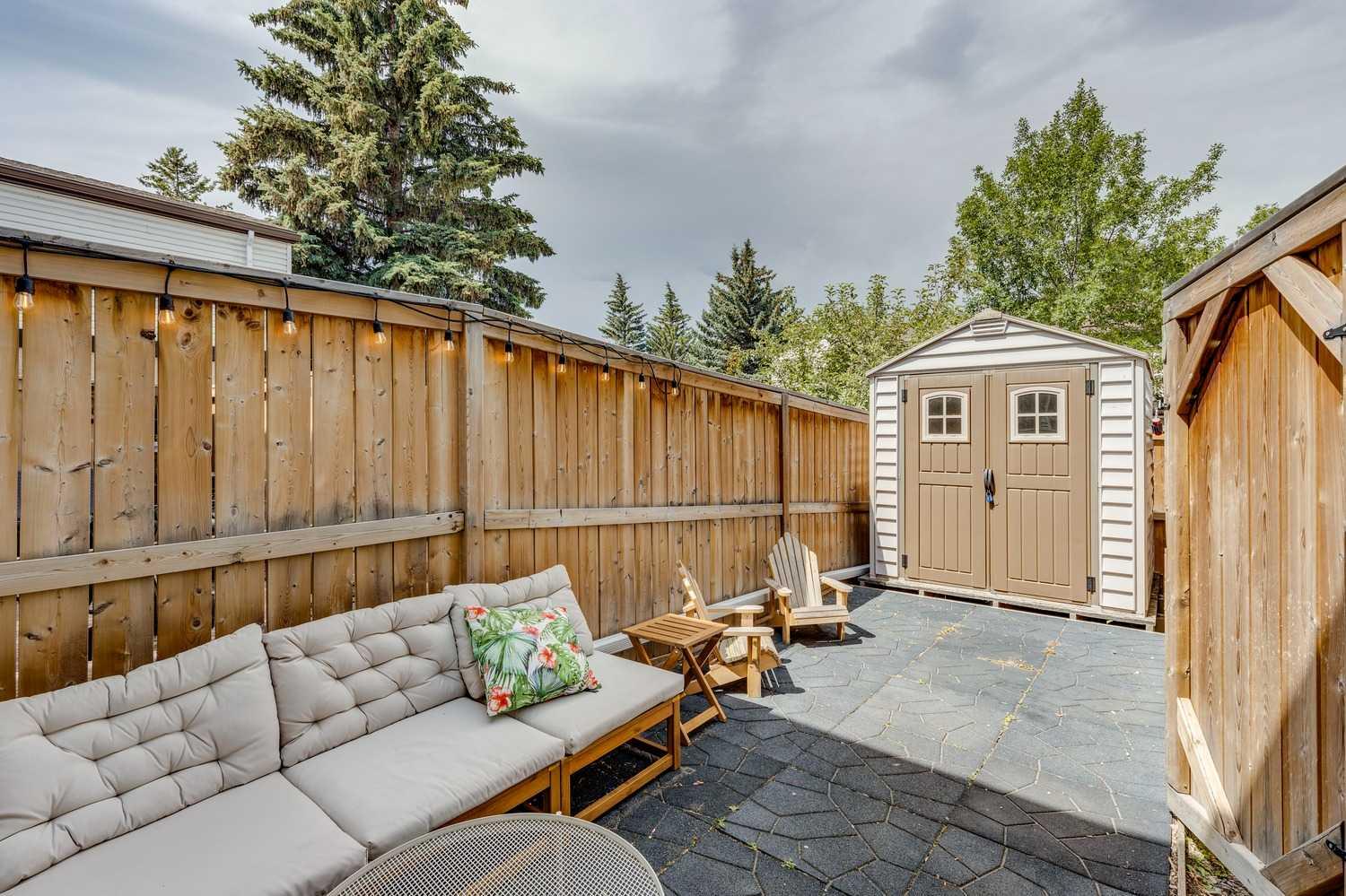 83, 630 Sabrina Road SW