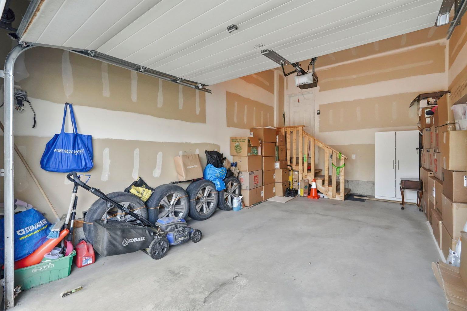 98 Panton Way NW