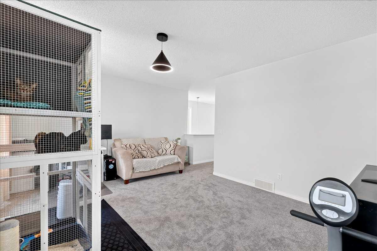 333 Bridleridge View SW