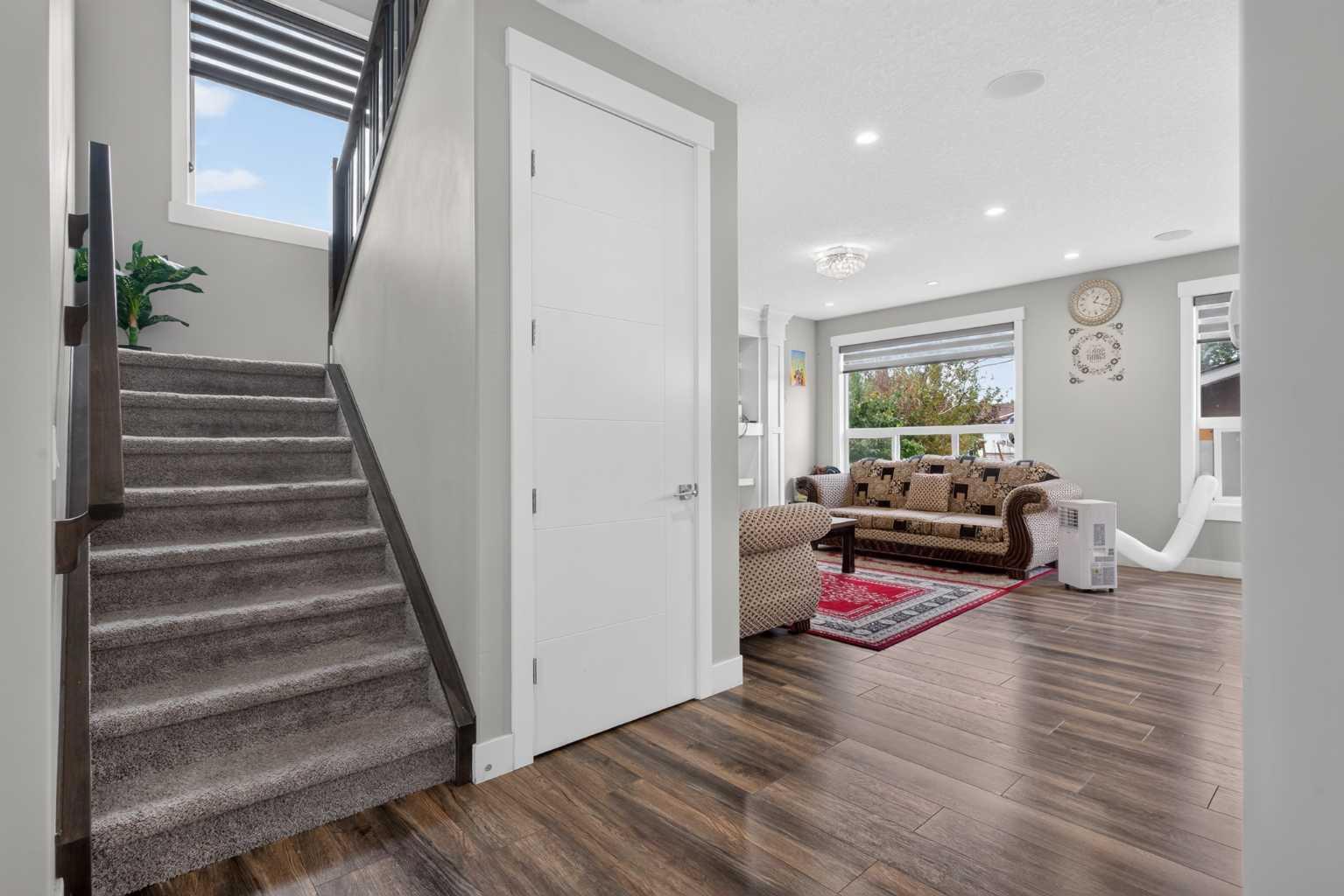 120 Castlegrove Road NE