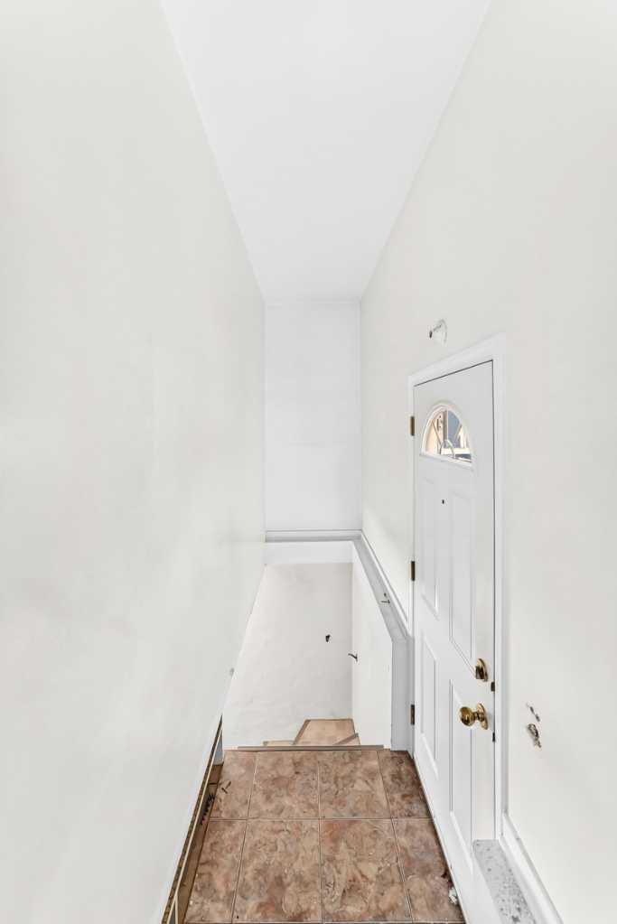 1703 32 Street SW