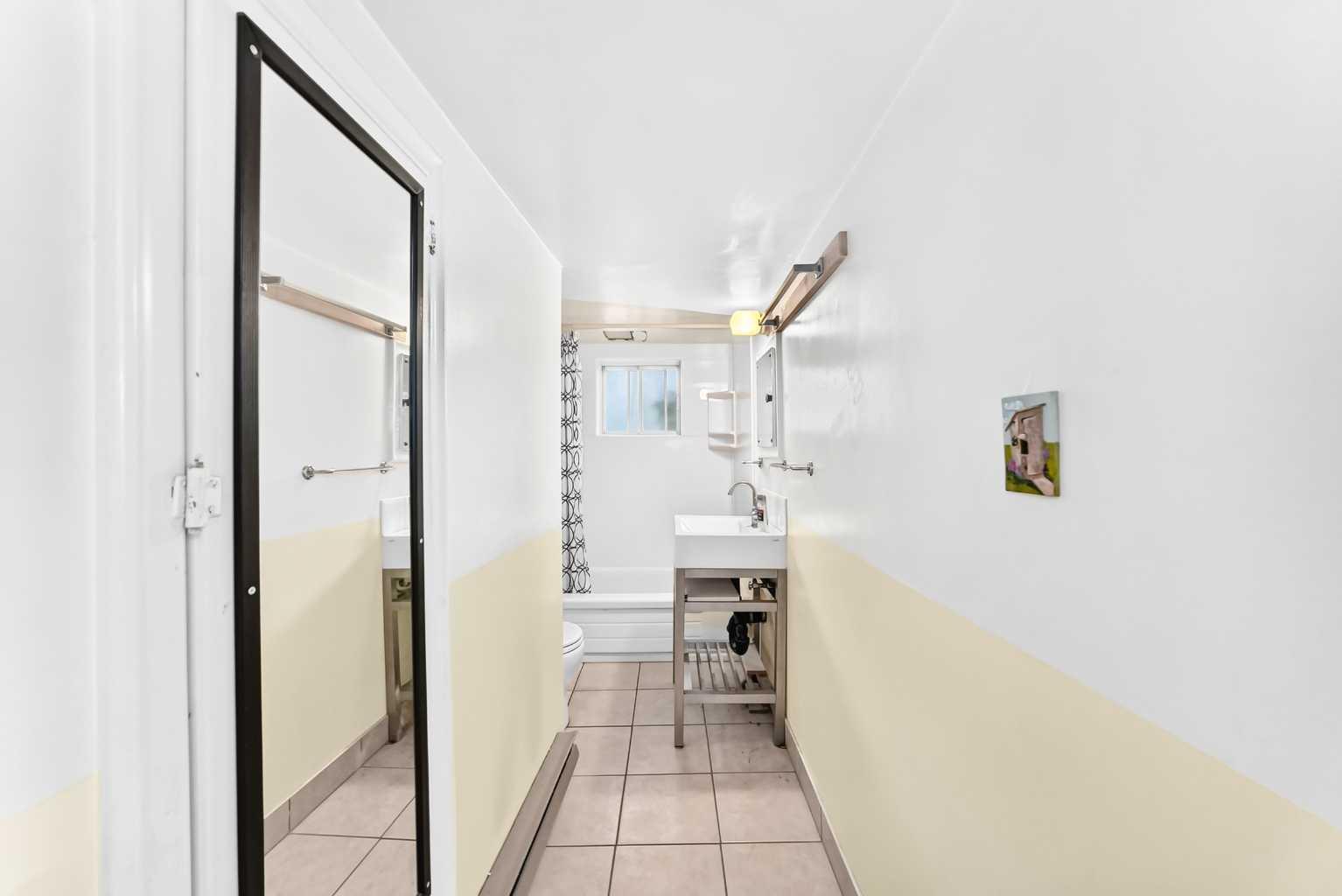 1703 32 Street SW