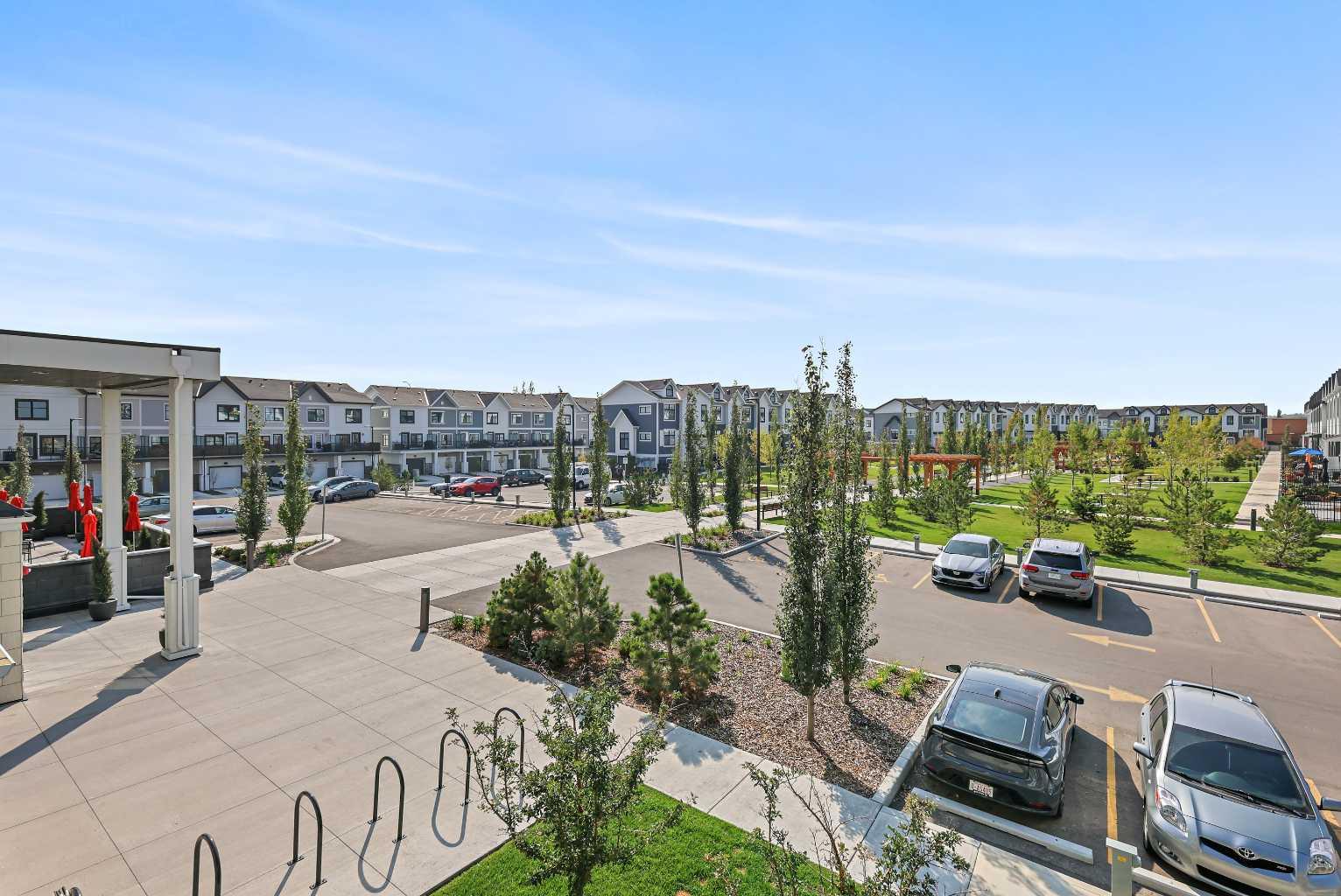317, 255 Les Jardins Park SE