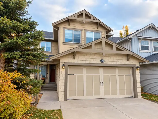 474 Williamstown Green NW