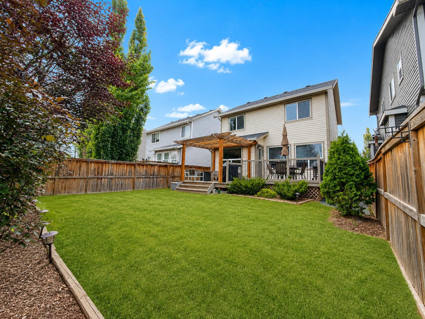 474 Williamstown Green NW