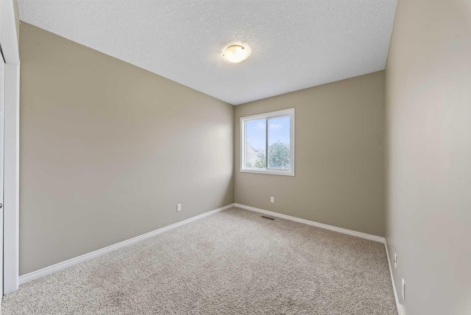 207, 620 Luxstone Landing SW