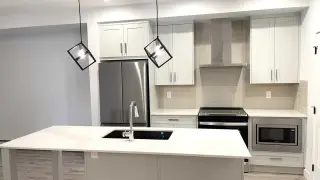 115, 40 Sage Hill  NW