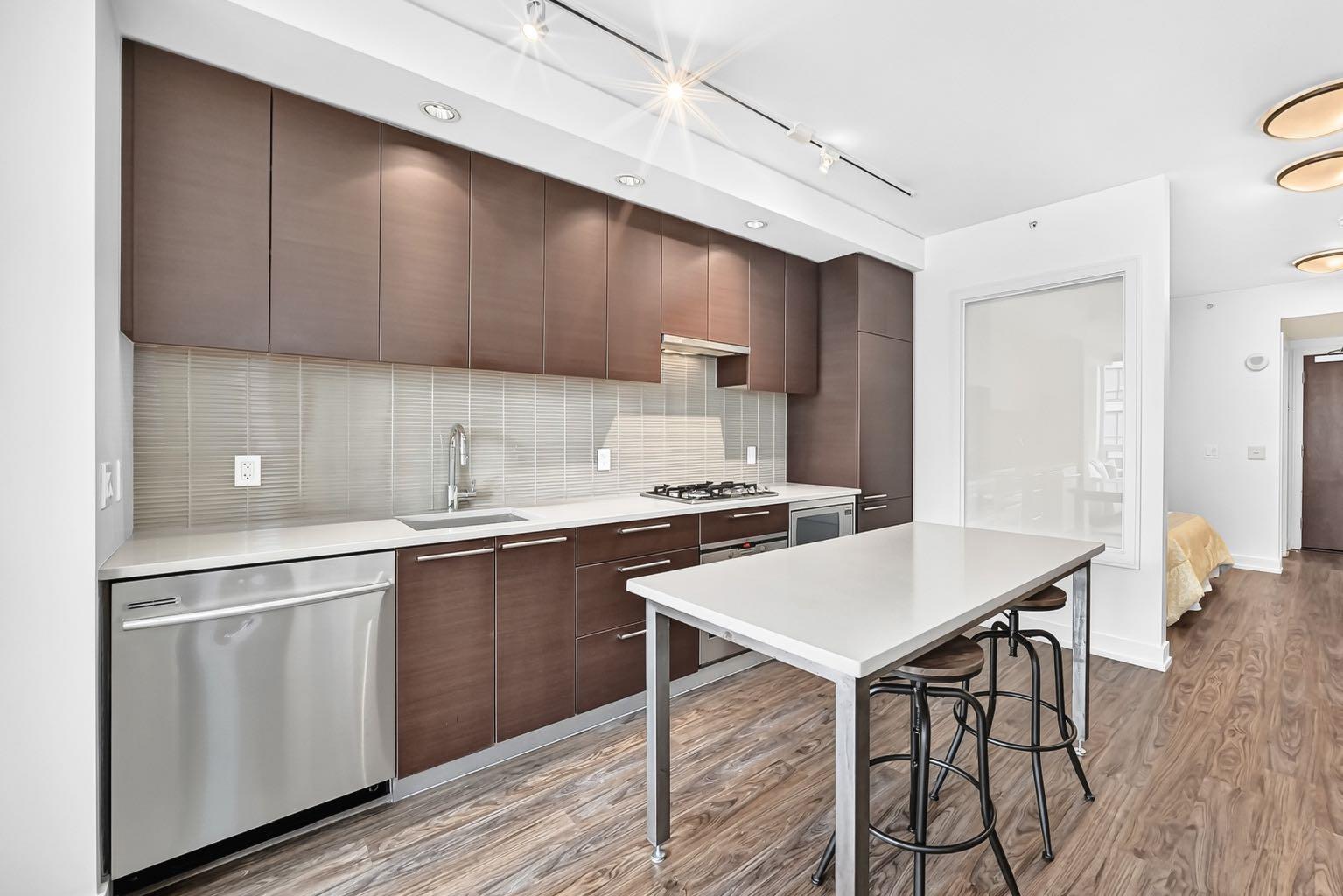 458, 222 Riverfront Avenue SW
