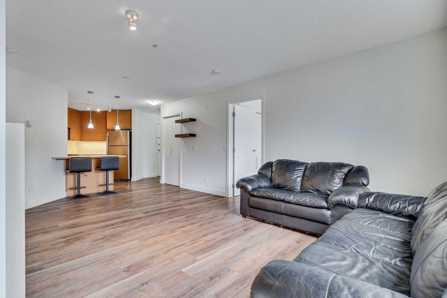 113, 35 Richard Court SW