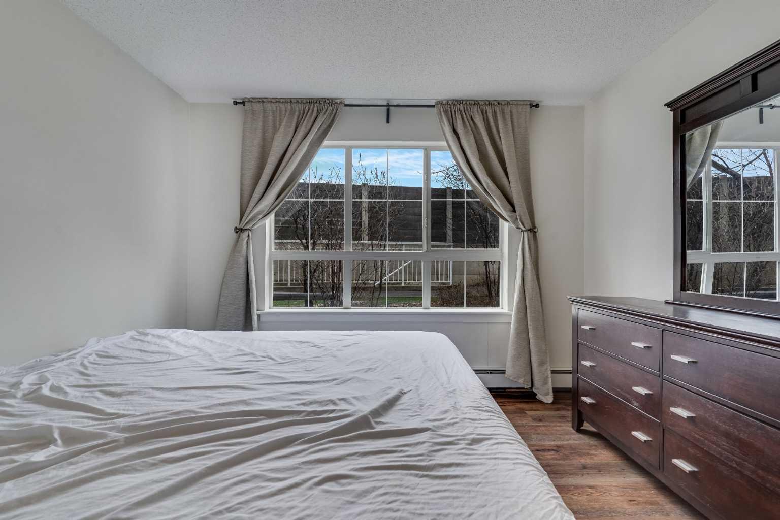 113, 35 Richard Court SW