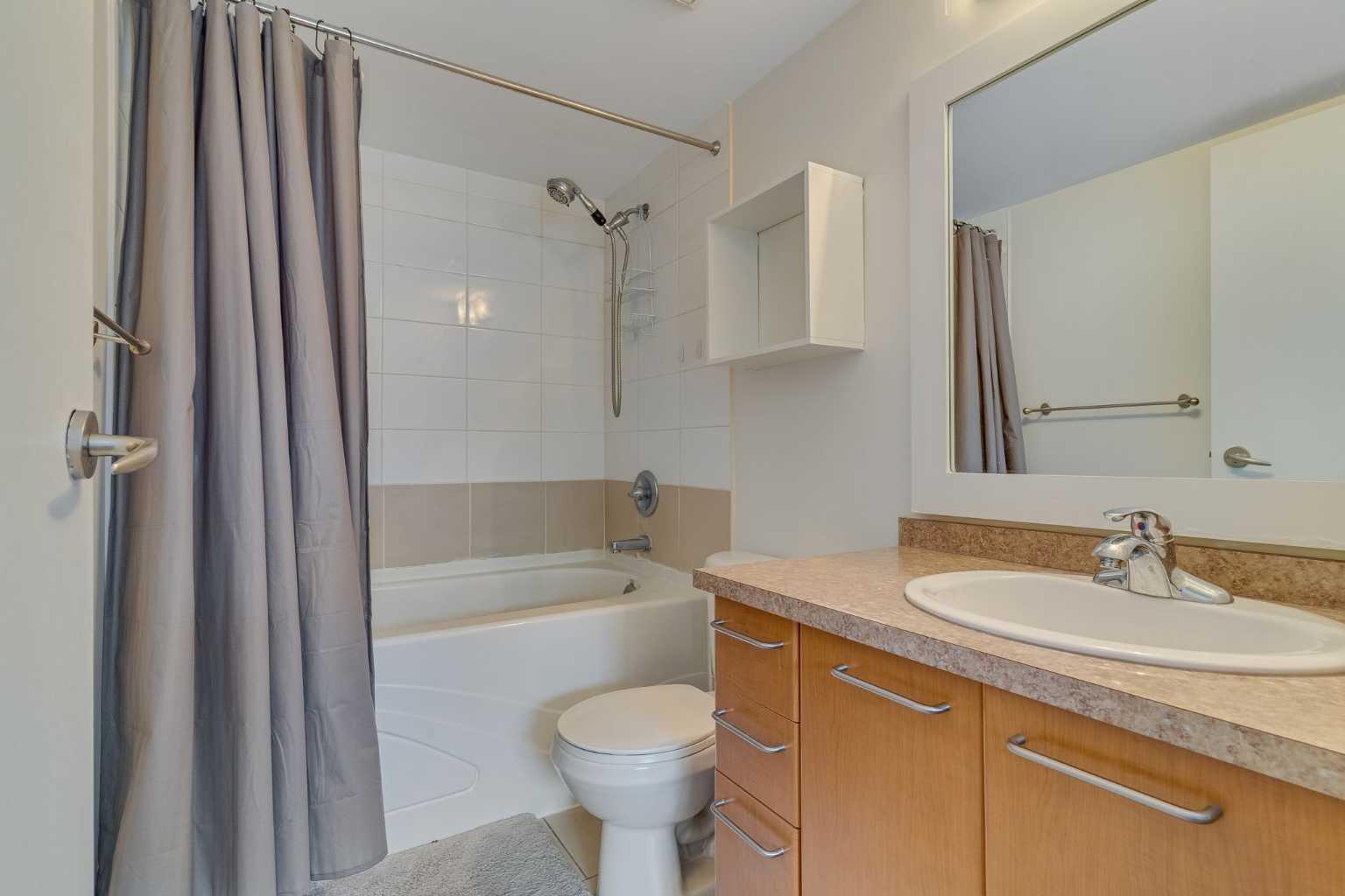 113, 35 Richard Court SW