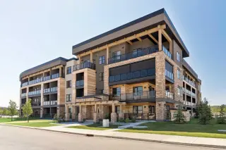 218, 55 Wolf Hollow Crescent SE