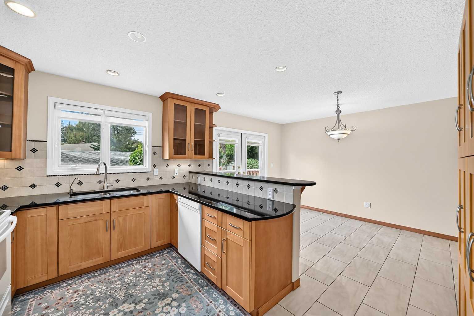351 Cedarpark Drive SW