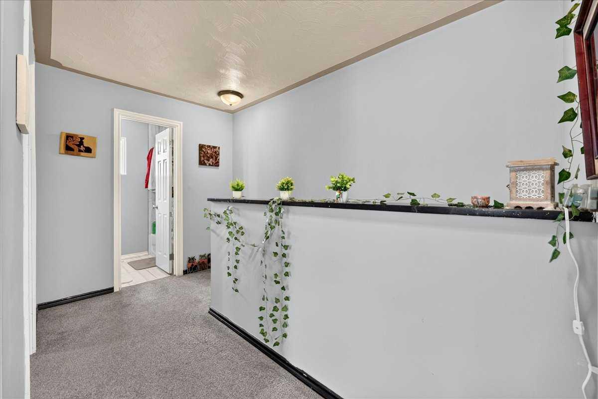 219 Penworth Drive SE