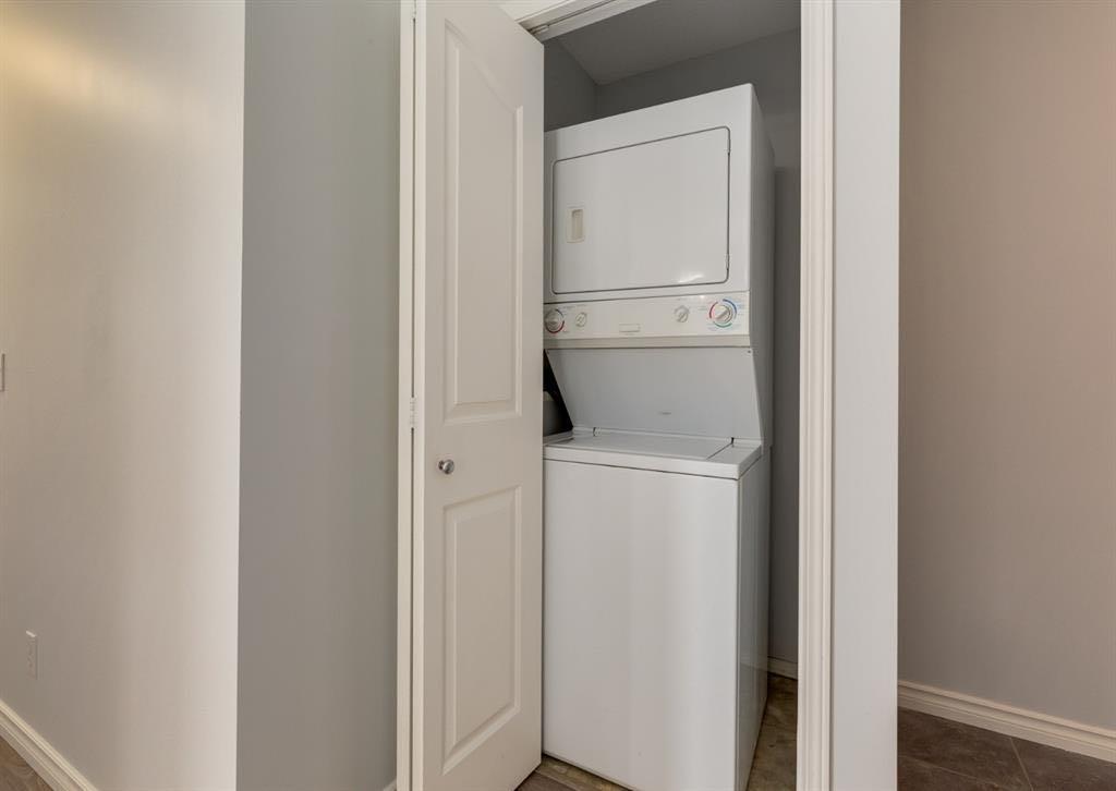 216, 2000 Citadel Meadow Point NW