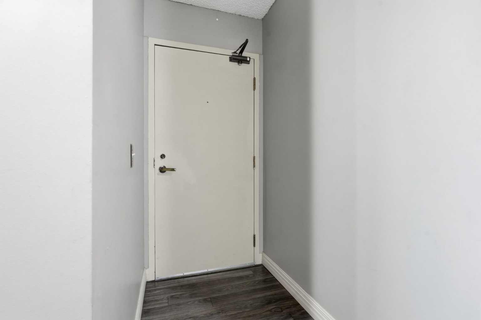 406, 145 Point Drive NW