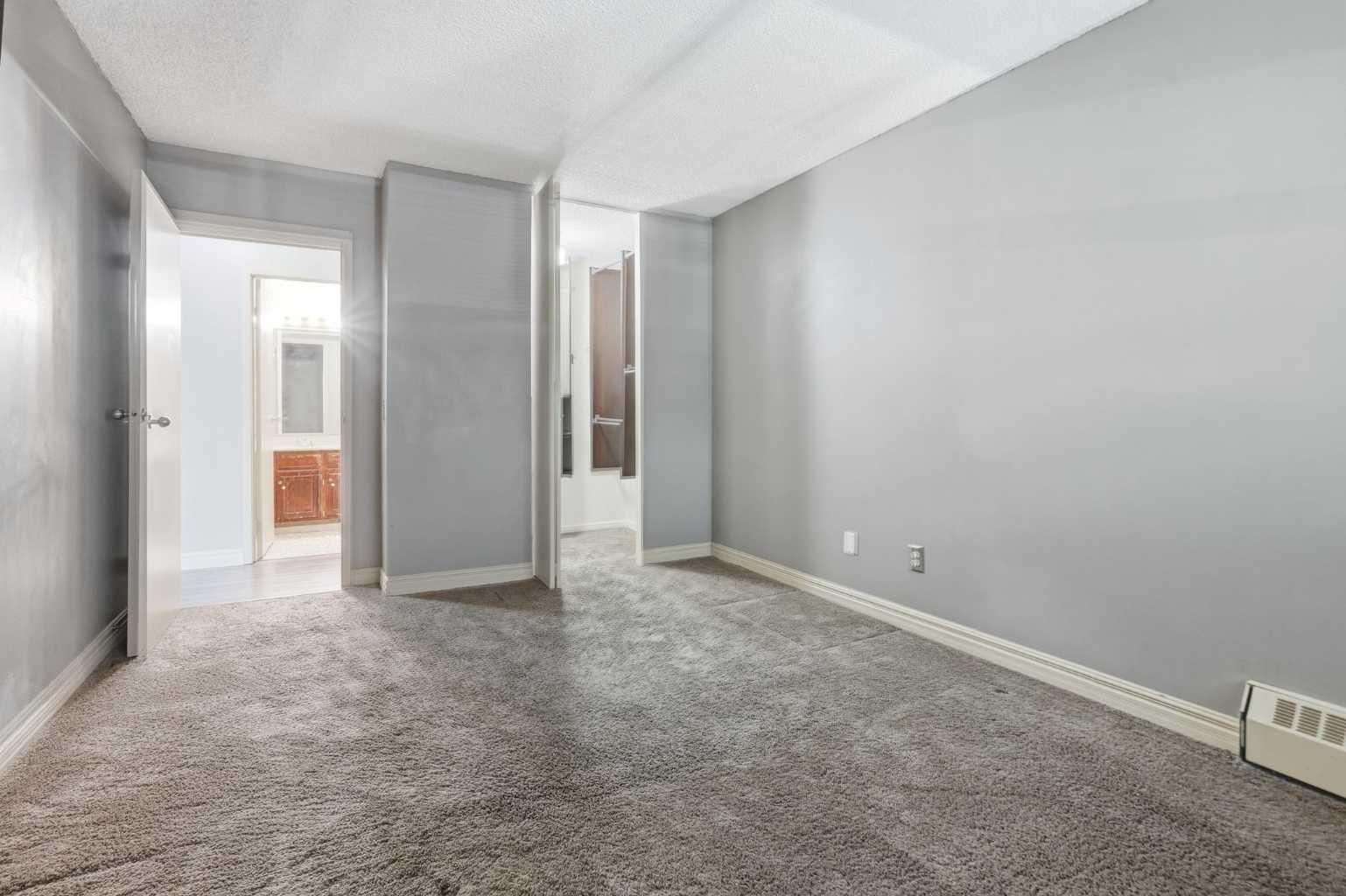 406, 145 Point Drive NW