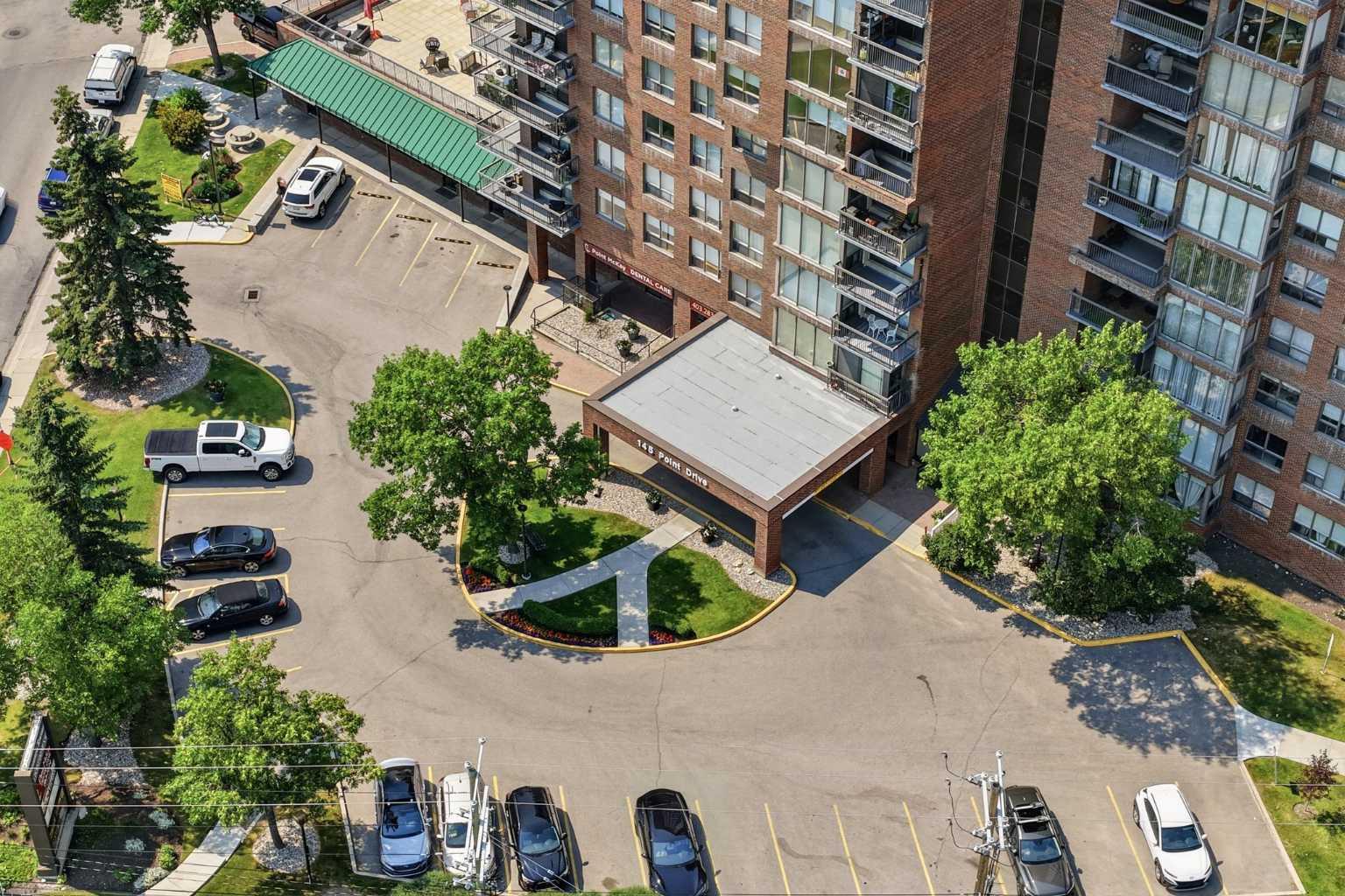 406, 145 Point Drive NW
