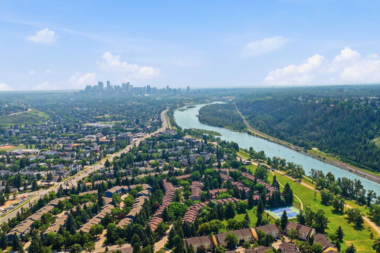 406, 145 Point Drive NW
