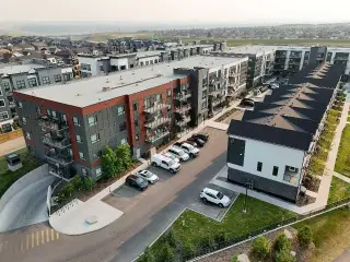 6301, 20295 Seton Way SE