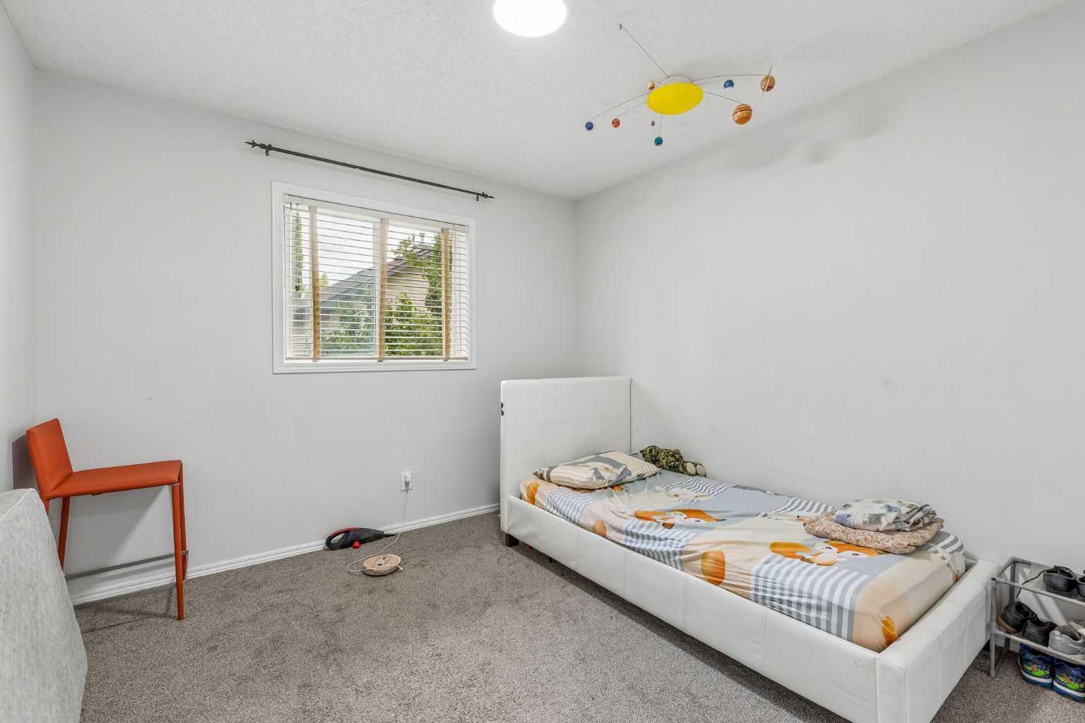 60 Cranfield Park SE