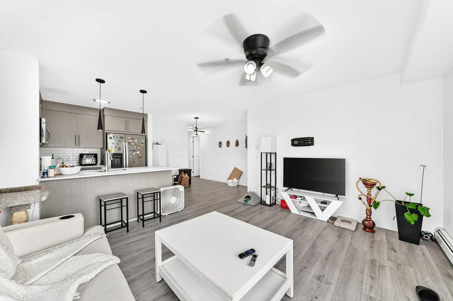 4116, 302 Skyview Ranch Drive NE