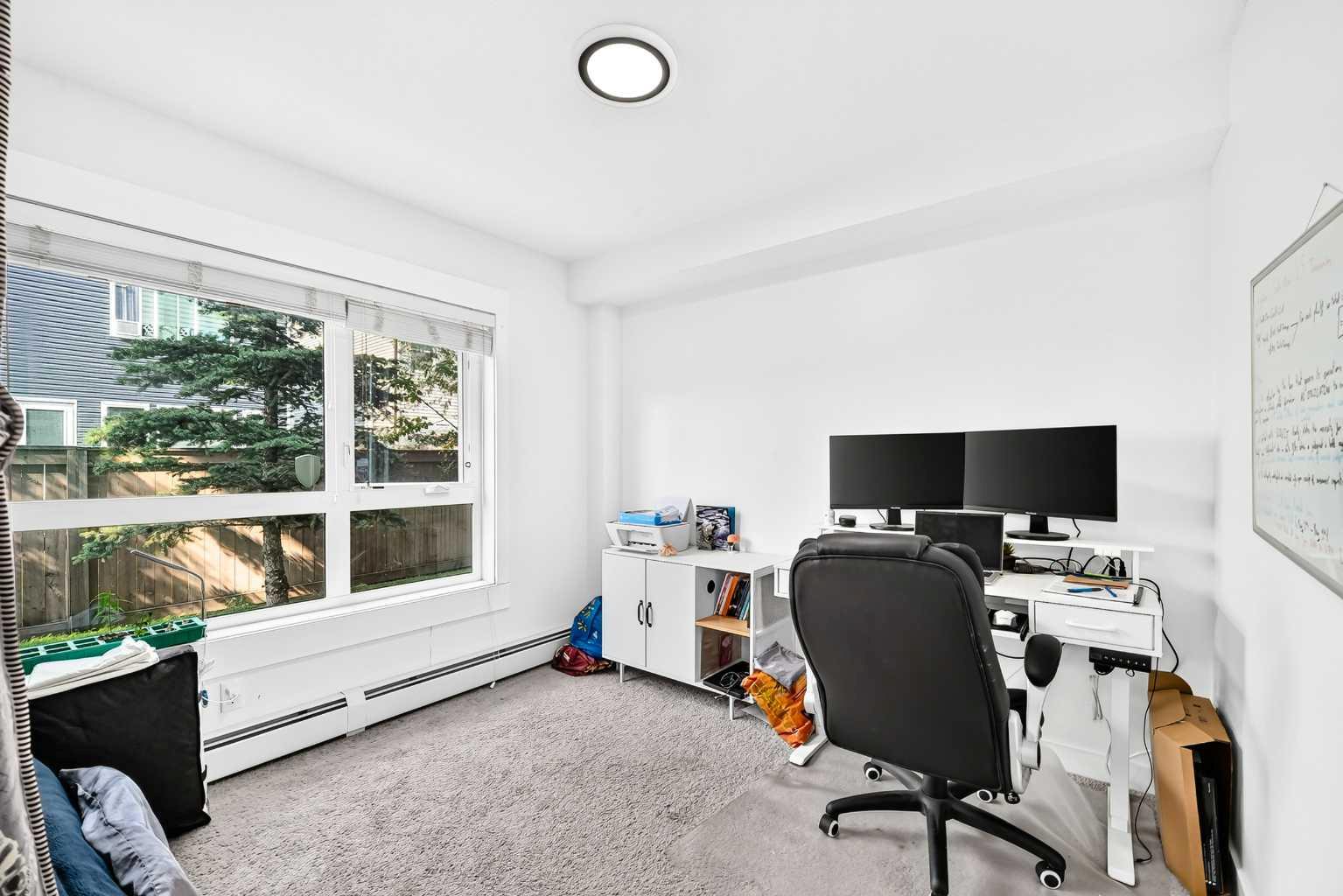 4116, 302 Skyview Ranch Drive NE