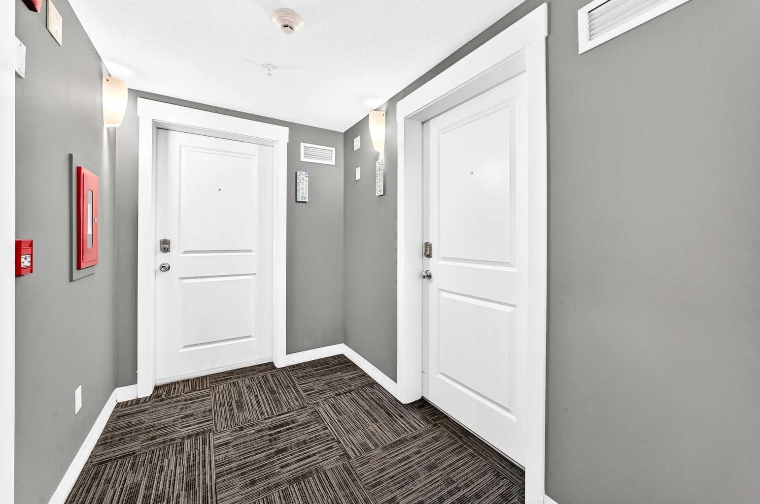 4116, 302 Skyview Ranch Drive NE