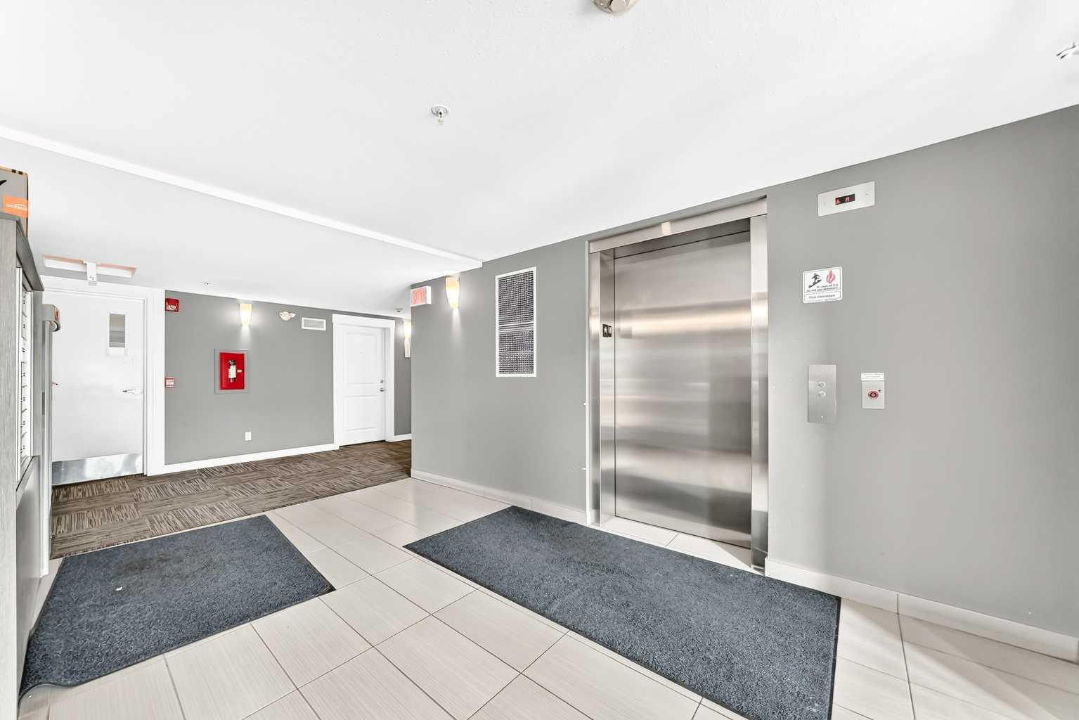 4116, 302 Skyview Ranch Drive NE