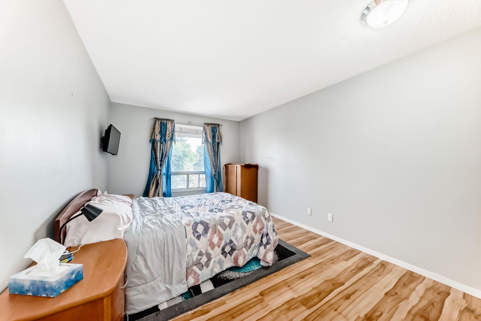 306, 1712 38 Street SE