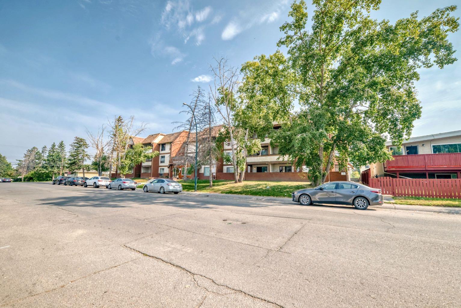 306, 1712 38 Street SE