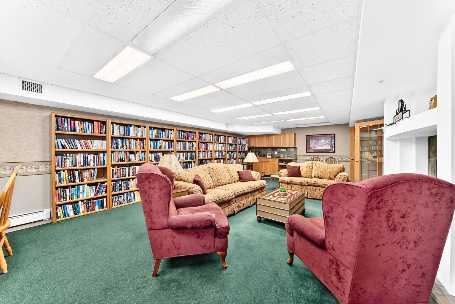 314, 728 Country Hills Road NW
