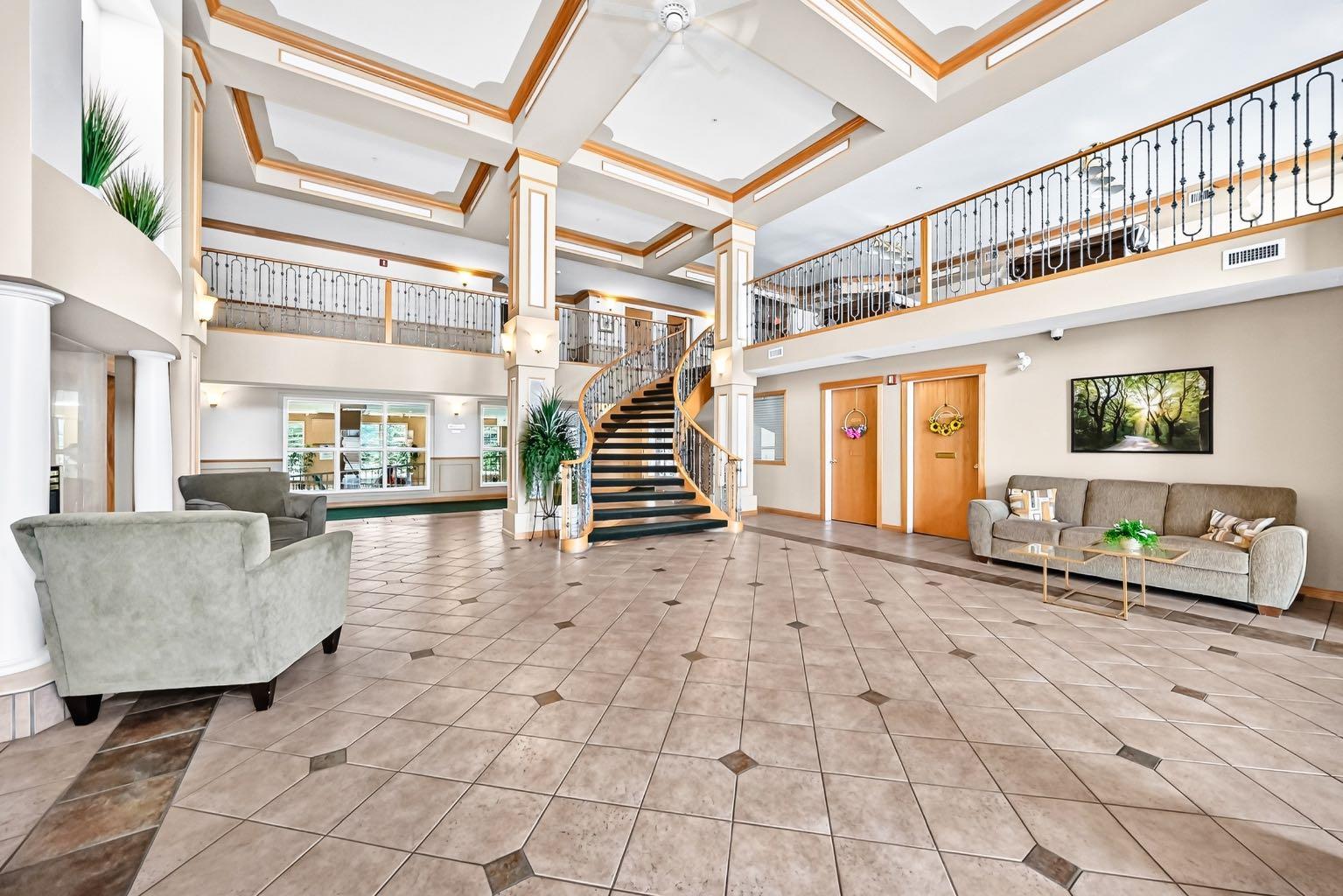 314, 728 Country Hills Road NW