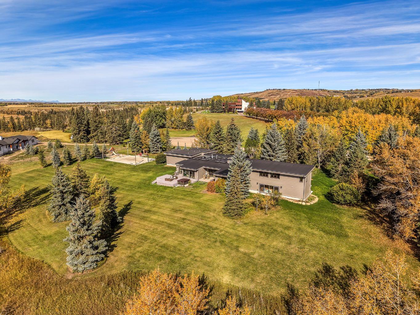 183 Pinebrook Way SW