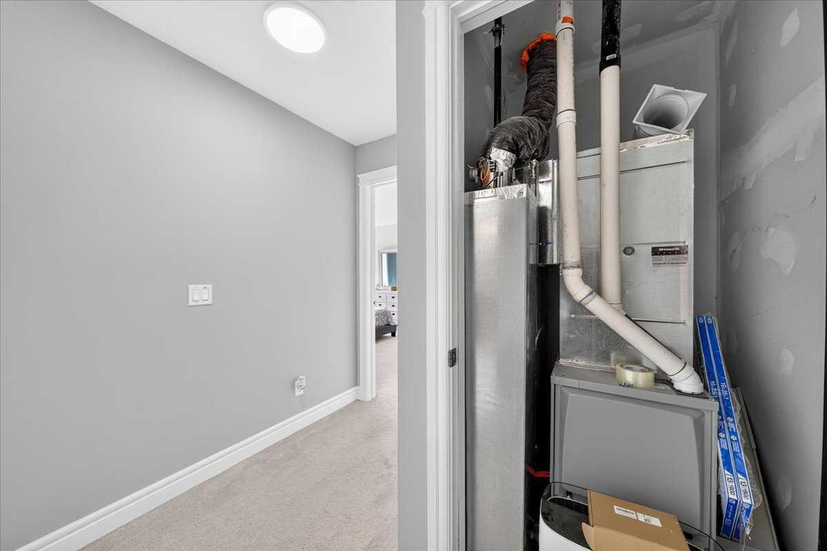 79, 230 Seton Passage SE
