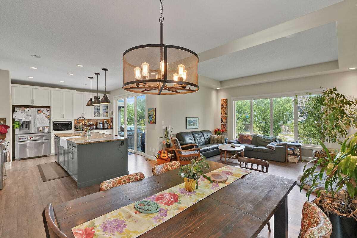 518 Mahogany Manor SE