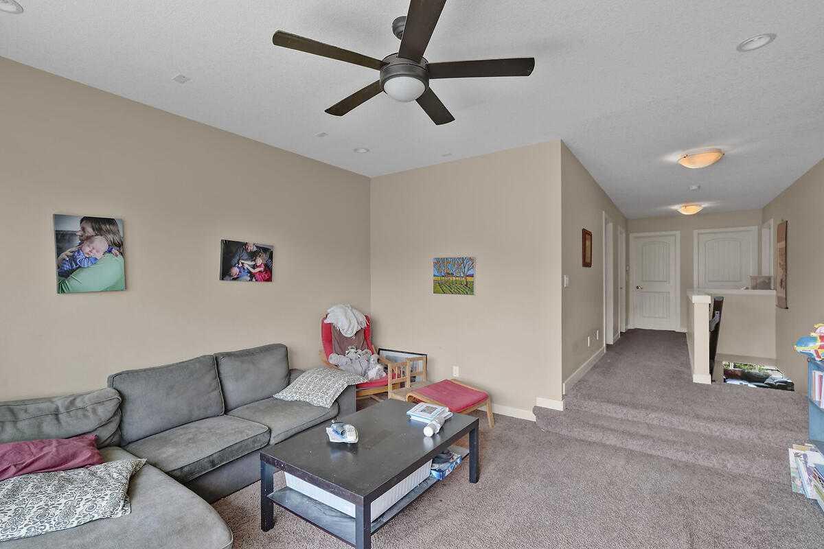 518 Mahogany Manor SE