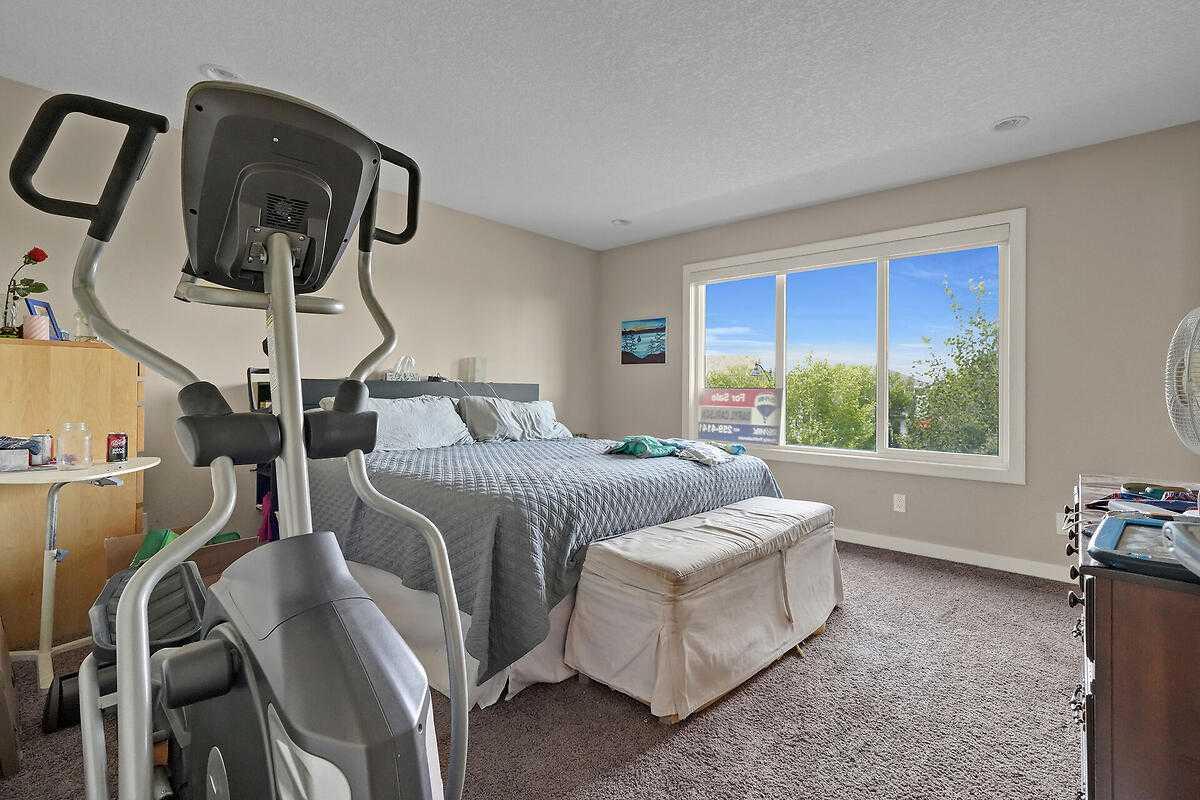 518 Mahogany Manor SE