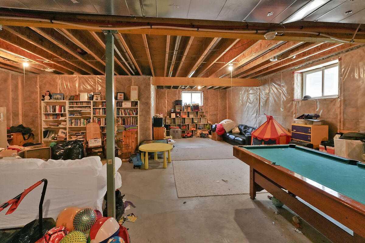518 Mahogany Manor SE