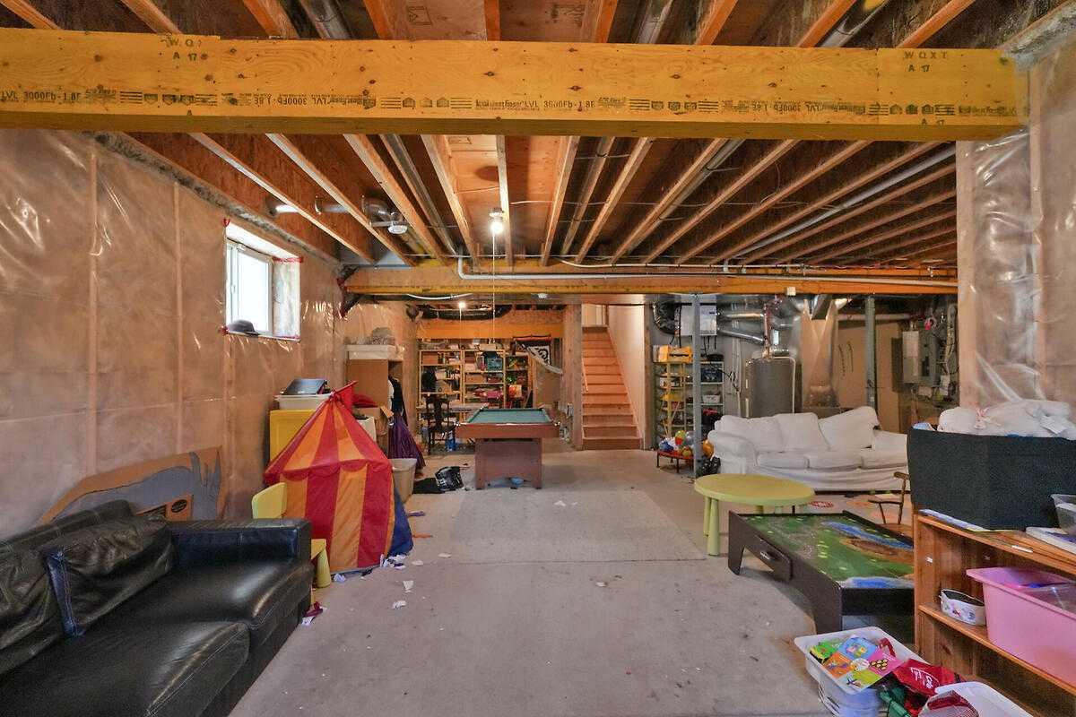 518 Mahogany Manor SE
