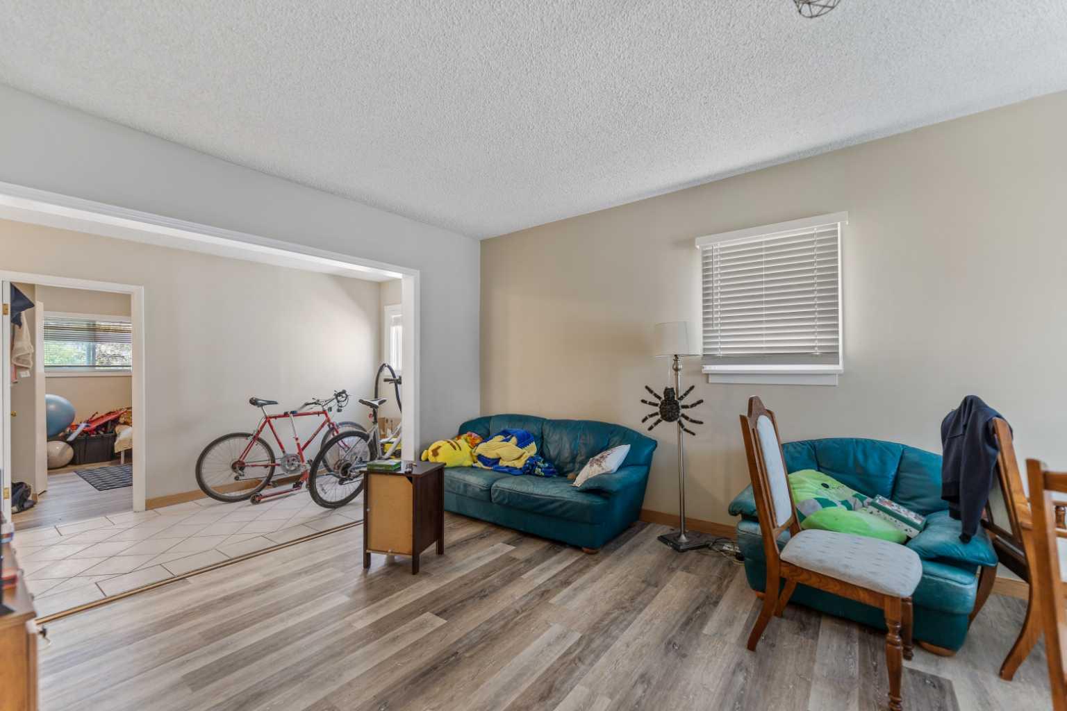 1407 28 Street SW