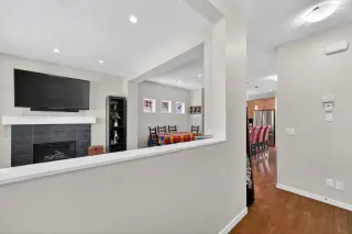 218 River Heights Green 