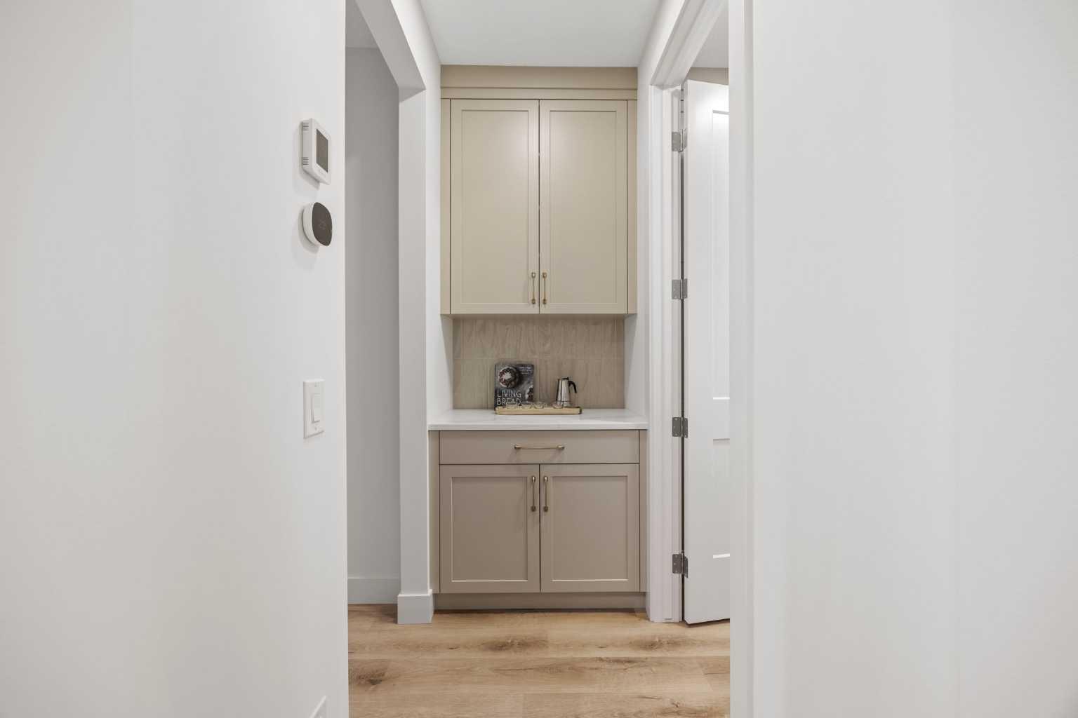 460 Discovery Place SW