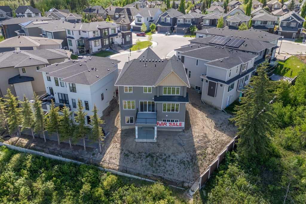 460 Discovery Place SW