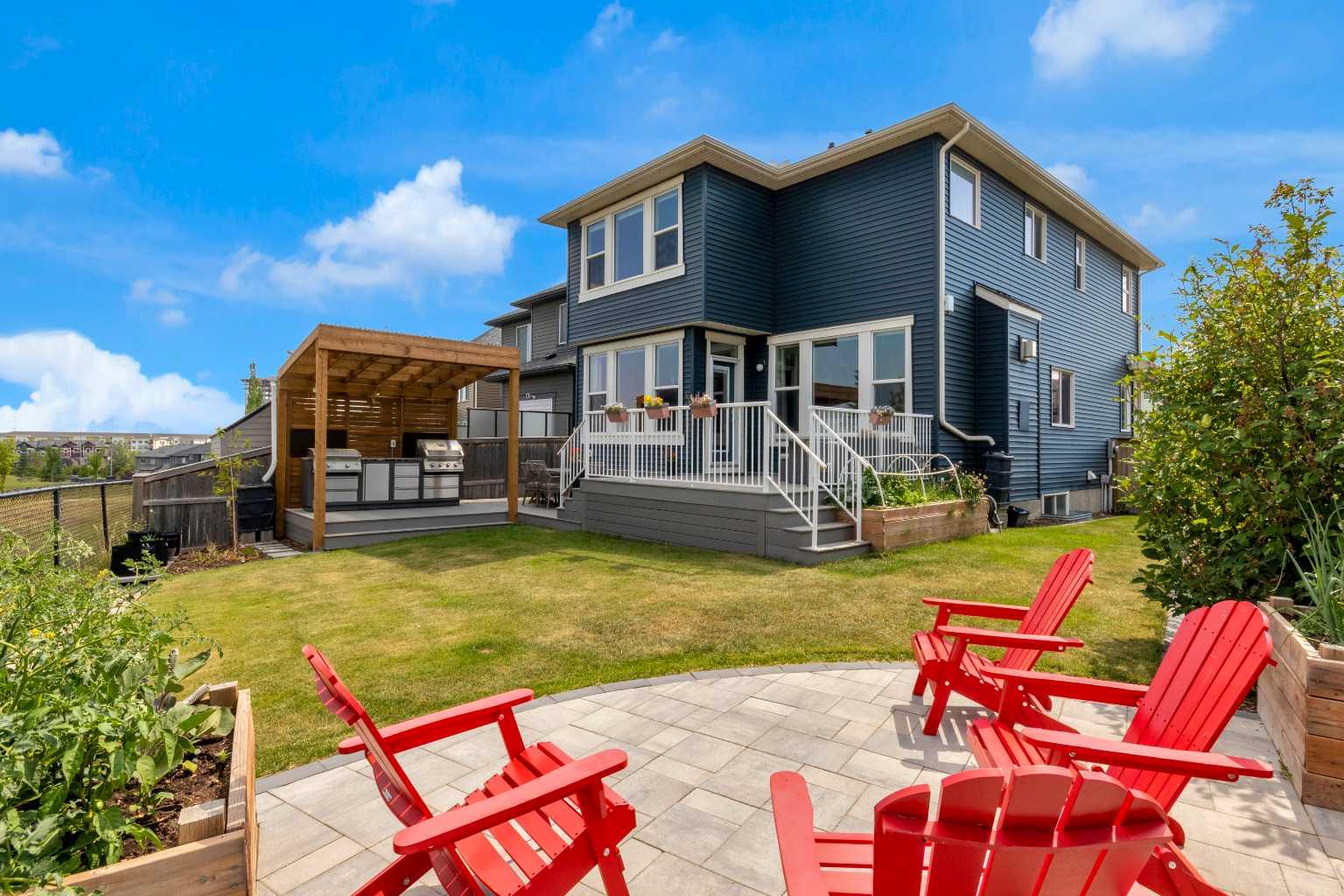 286 Nolan Hill Boulevard NW