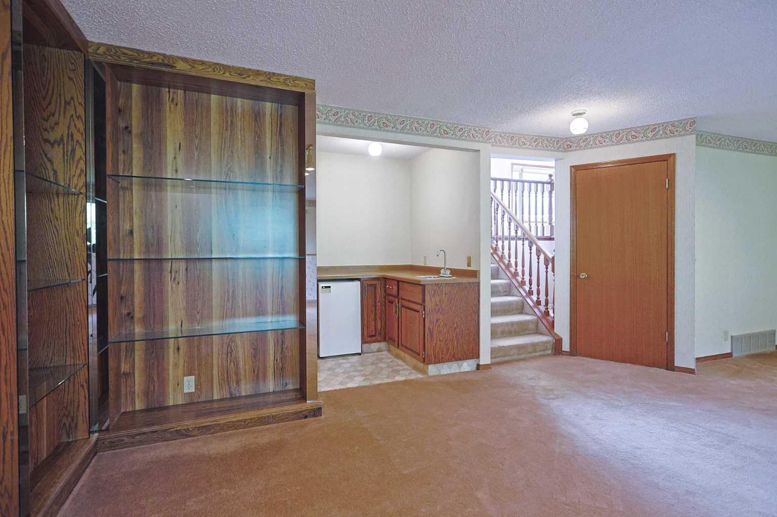 52 Edgeland Road NW