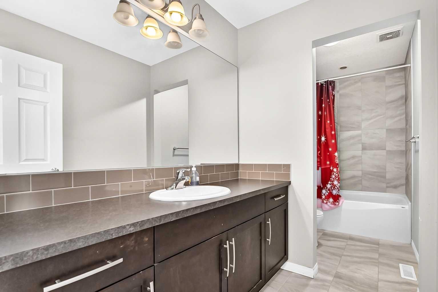 247 Cityscape Way NE
