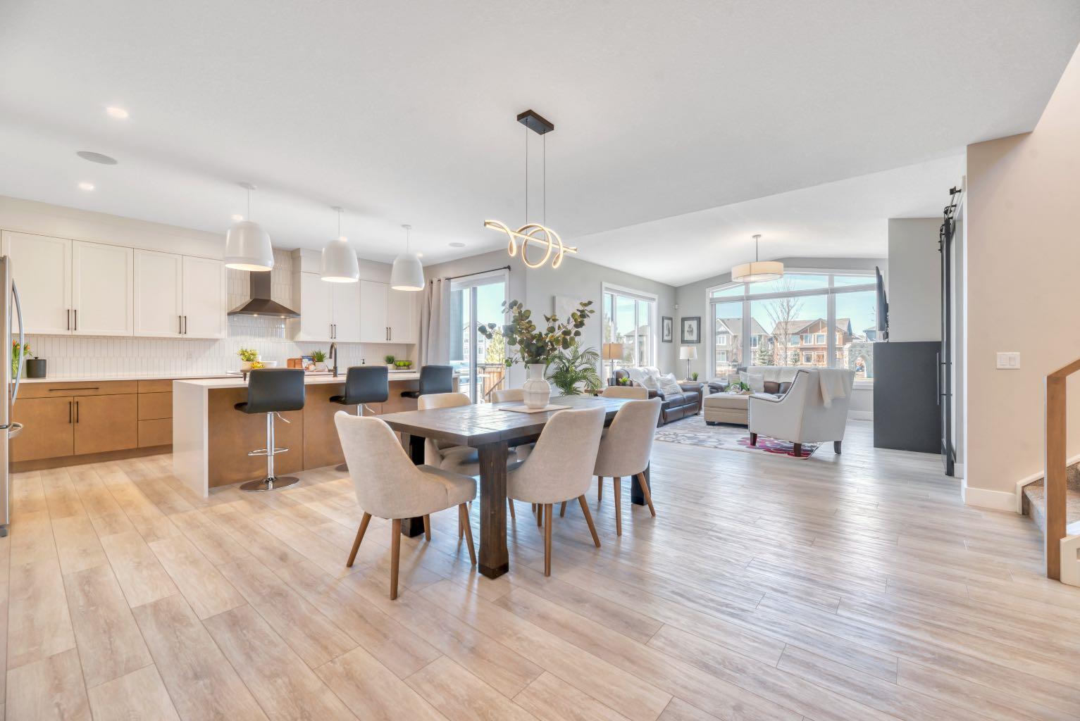 6 Legacy Woods Crescent SE