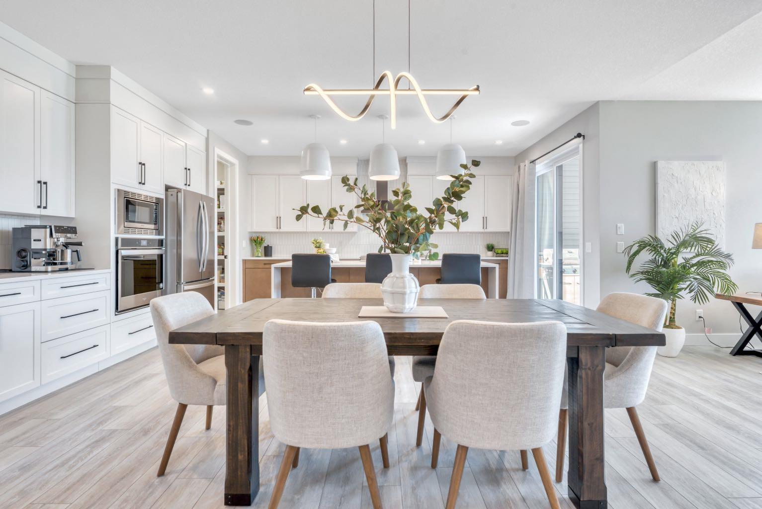6 Legacy Woods Crescent SE